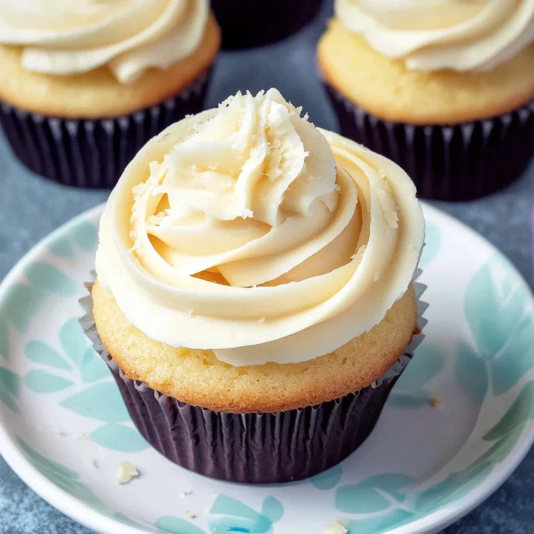 Easy Almond Cupcakes: Irresistibly Fluffy Delight